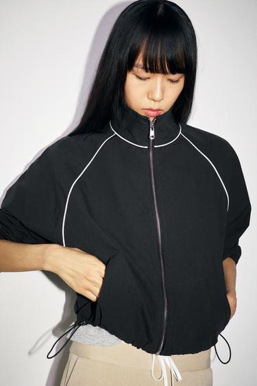 ナイロンパデッドボンバージャケットブラックZaraのナイロンパデッドボンバージャケット - ブラック