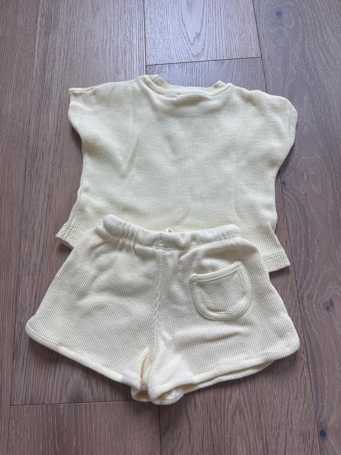 CONJUNTO WAFFLE CAMISETA Y BERMUDA - Image 2