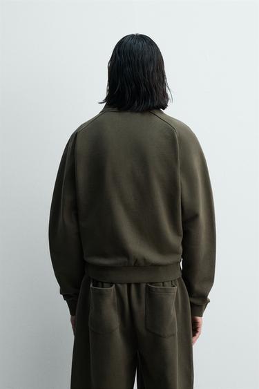 SWEAT RELAXED FIT EFFET DÉLAVÉ - Kaki de Zara - Image 2