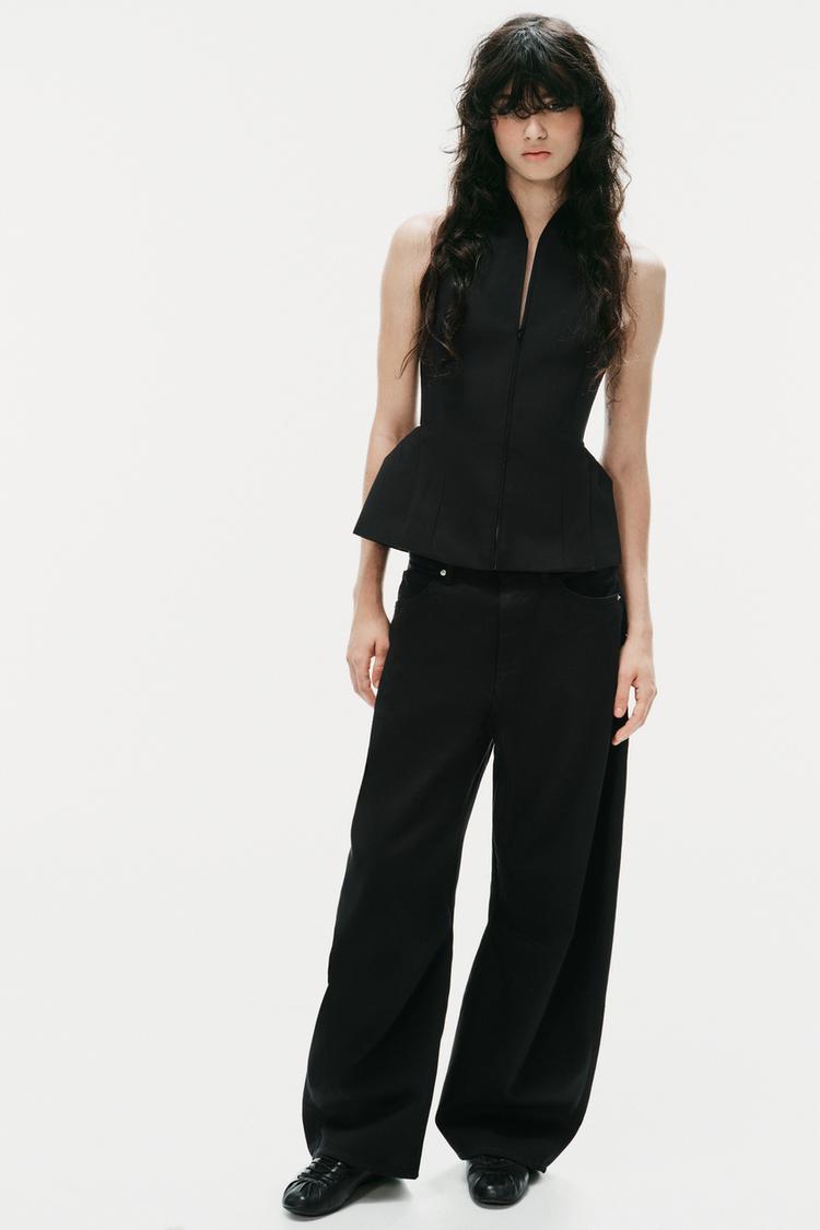 FITTED WAISTCOAT WITH VOLUME