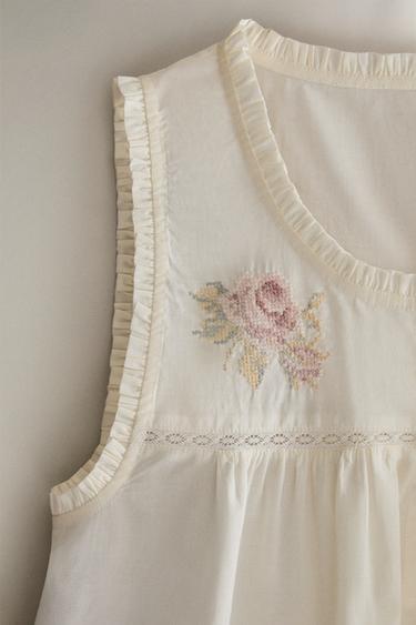 TOP WITH FLORAL EMBROIDERY - Oyster-white by Zara - Image 2