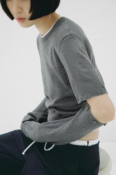 KNITTED SWEATER WITH DETACHABLE BUTTONS - Grey by Zara