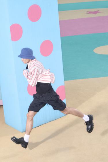 WASHED BUCKET HAT - Bluish by Zara