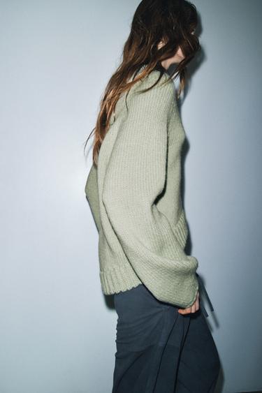 PULL EN MAILLE À BAS ASYMÉTRIQUE - Vert d'eau de Zara - Image 4