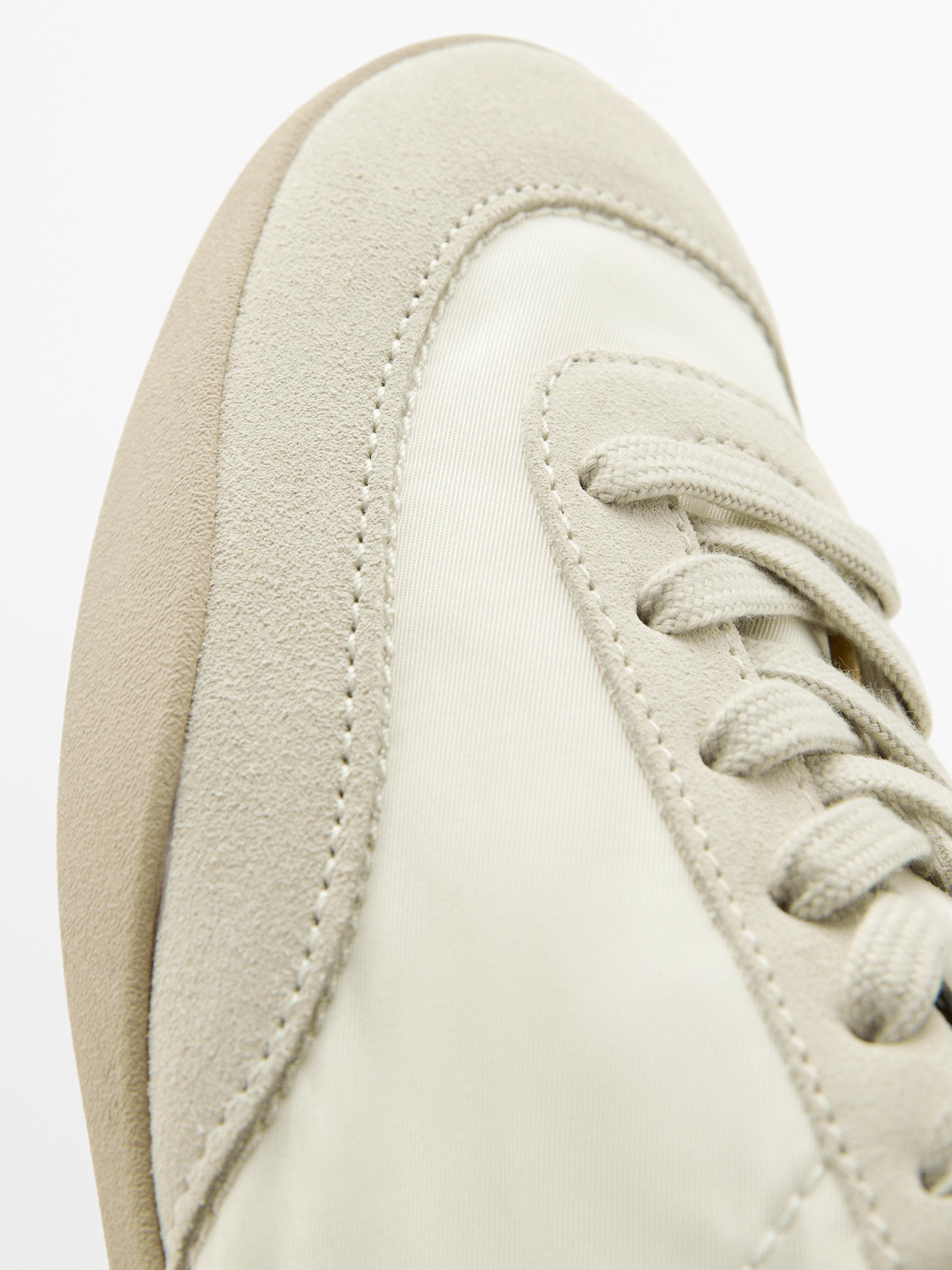 Chaussure de sport combinée