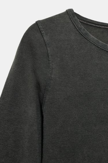 T-SHIRT EFFET DÉLAVÉ - Charbon de Zara - Image 5