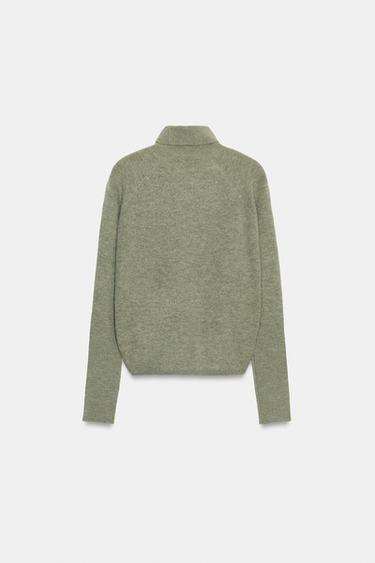 PULL EN MAILLE MANCHES CHAUVE-SOURIS - Vert clair de Zara - Image 5