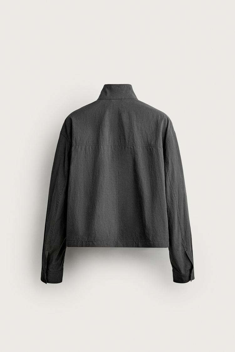 Chaqueta corta de corte fluido 8
