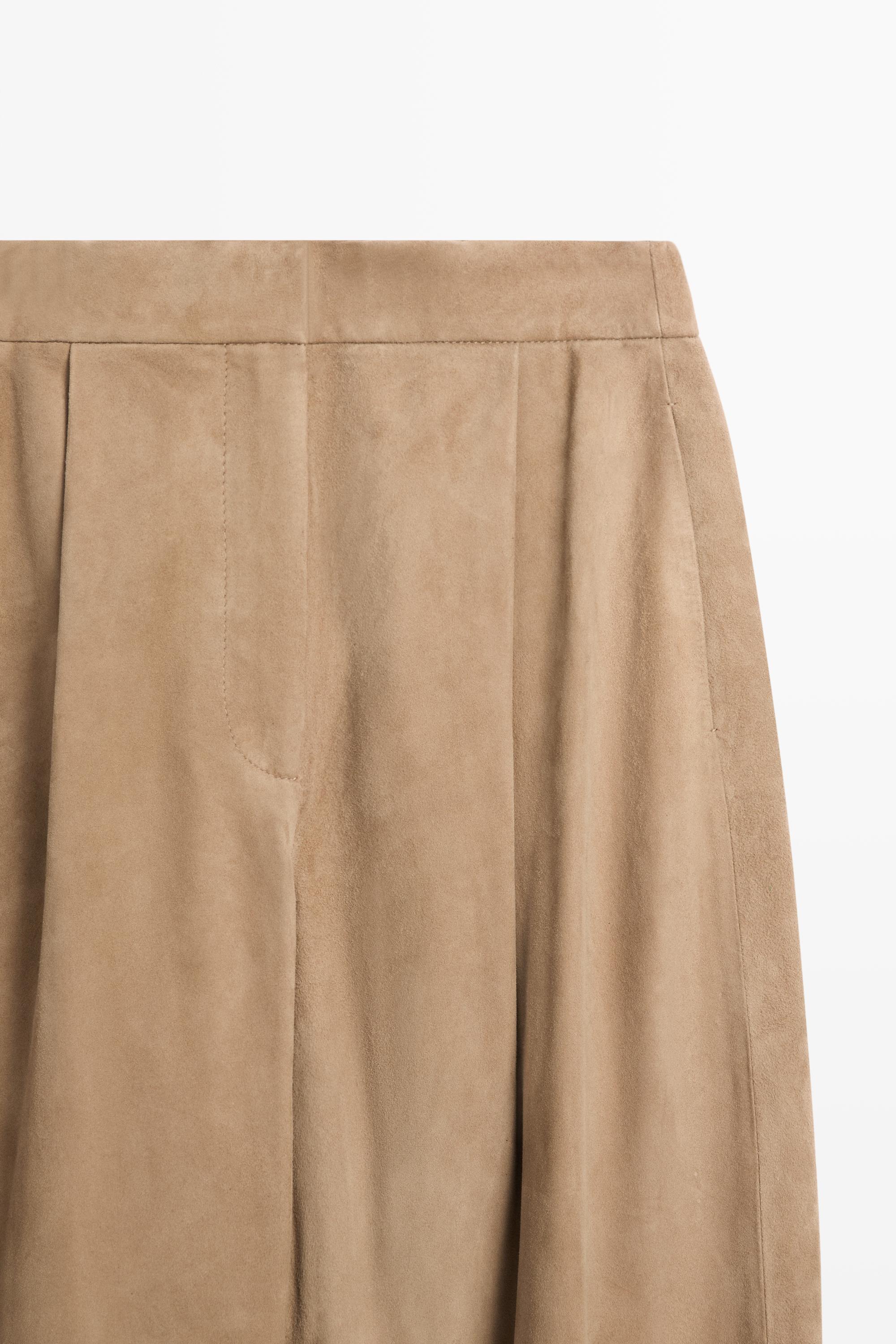 Pantalon en cuir daim à bas noué