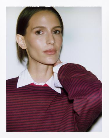 STRIPED COTTON AND LINEN T-SHIRT - Purples by Zara