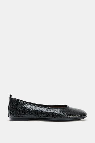 CRACKLED EFFECT BALLET FLATS - Black by Zara