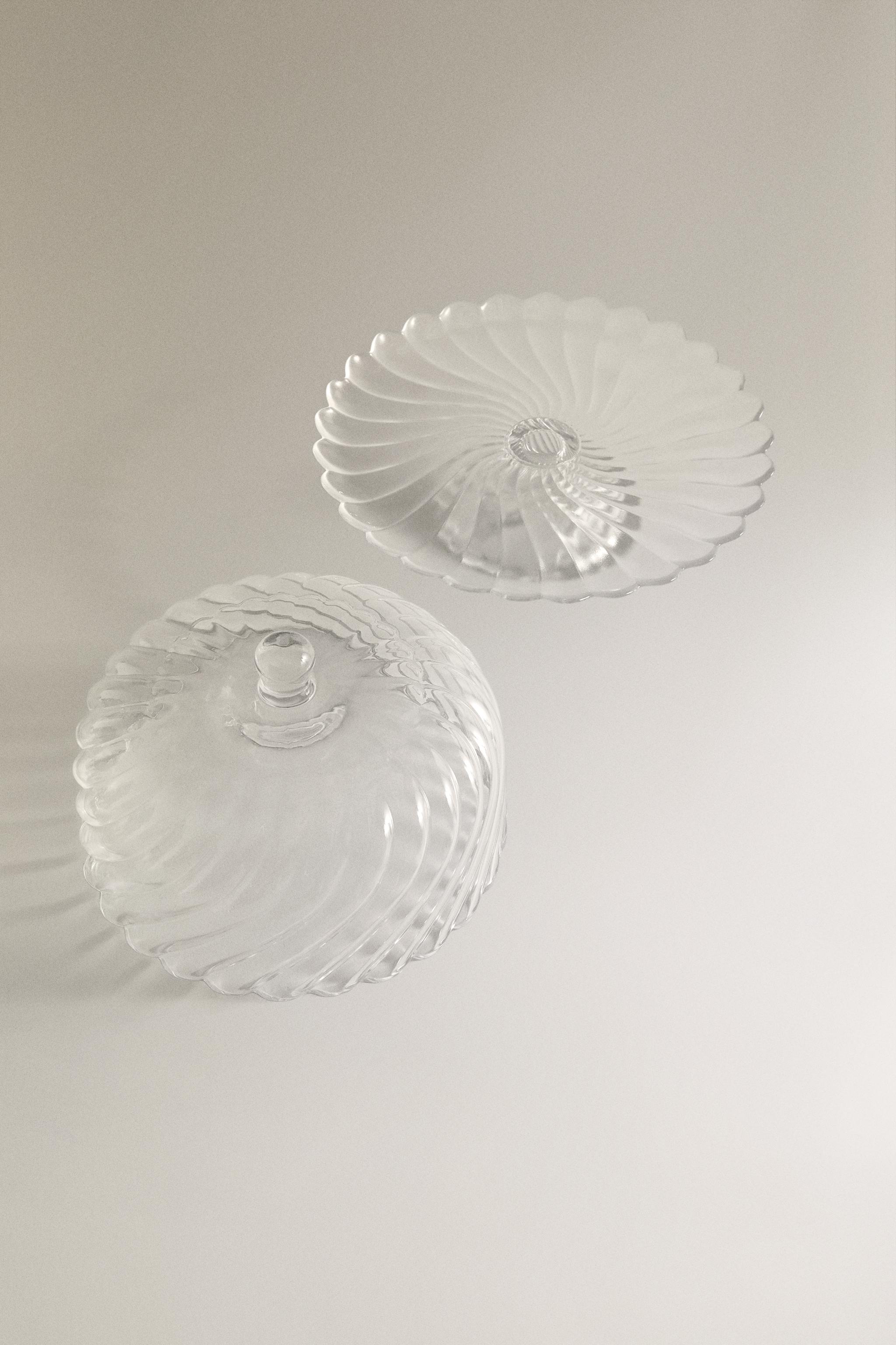 STRIPED GLASS CAKE DISH