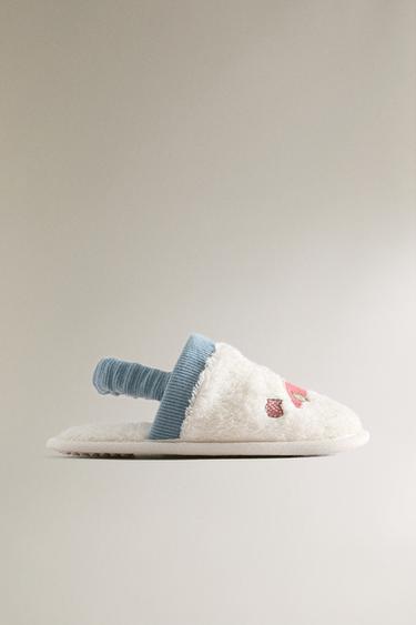 Zara CHILDREN'S SLIPPERS TERRYCLOTH BATHROOM RACING DOG - White - Image 0
