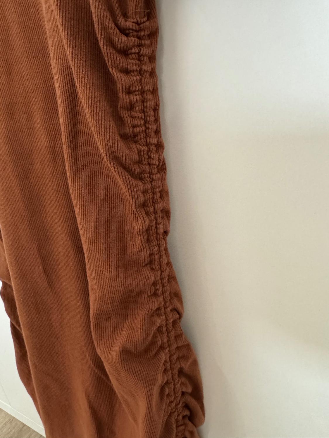 RIBBED DRESS WITH GATHERING - Image 3