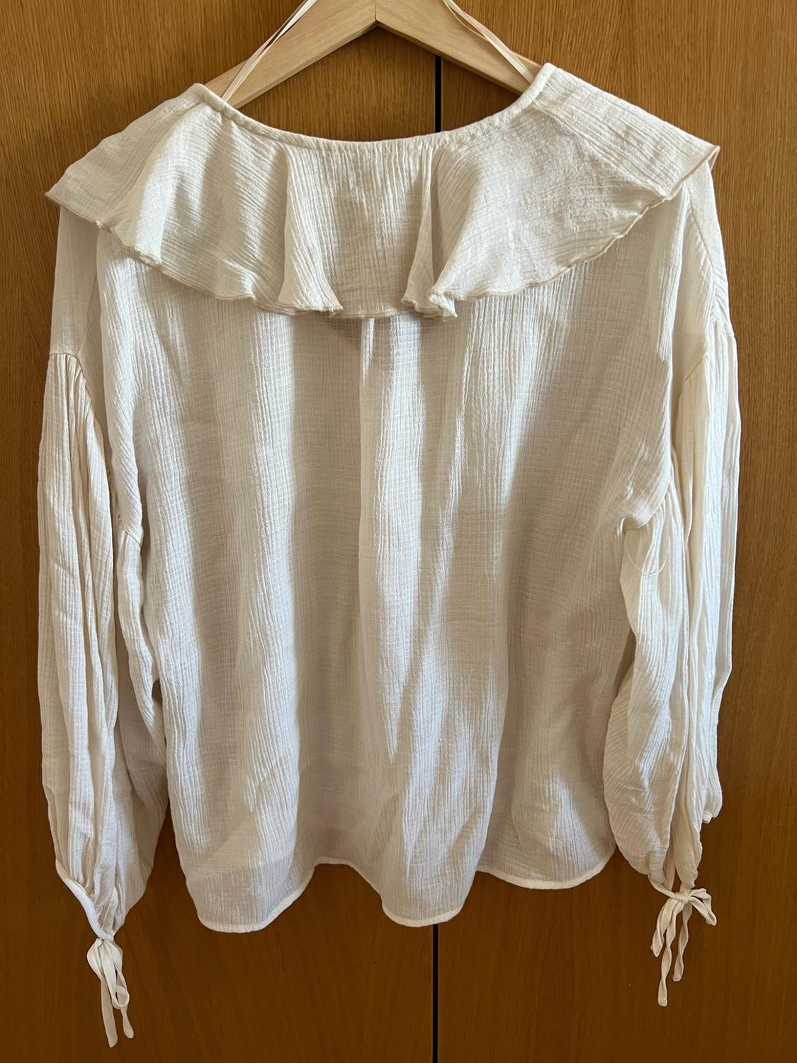 RUFFLED ROMANTIC BLOUSE - Image 2
