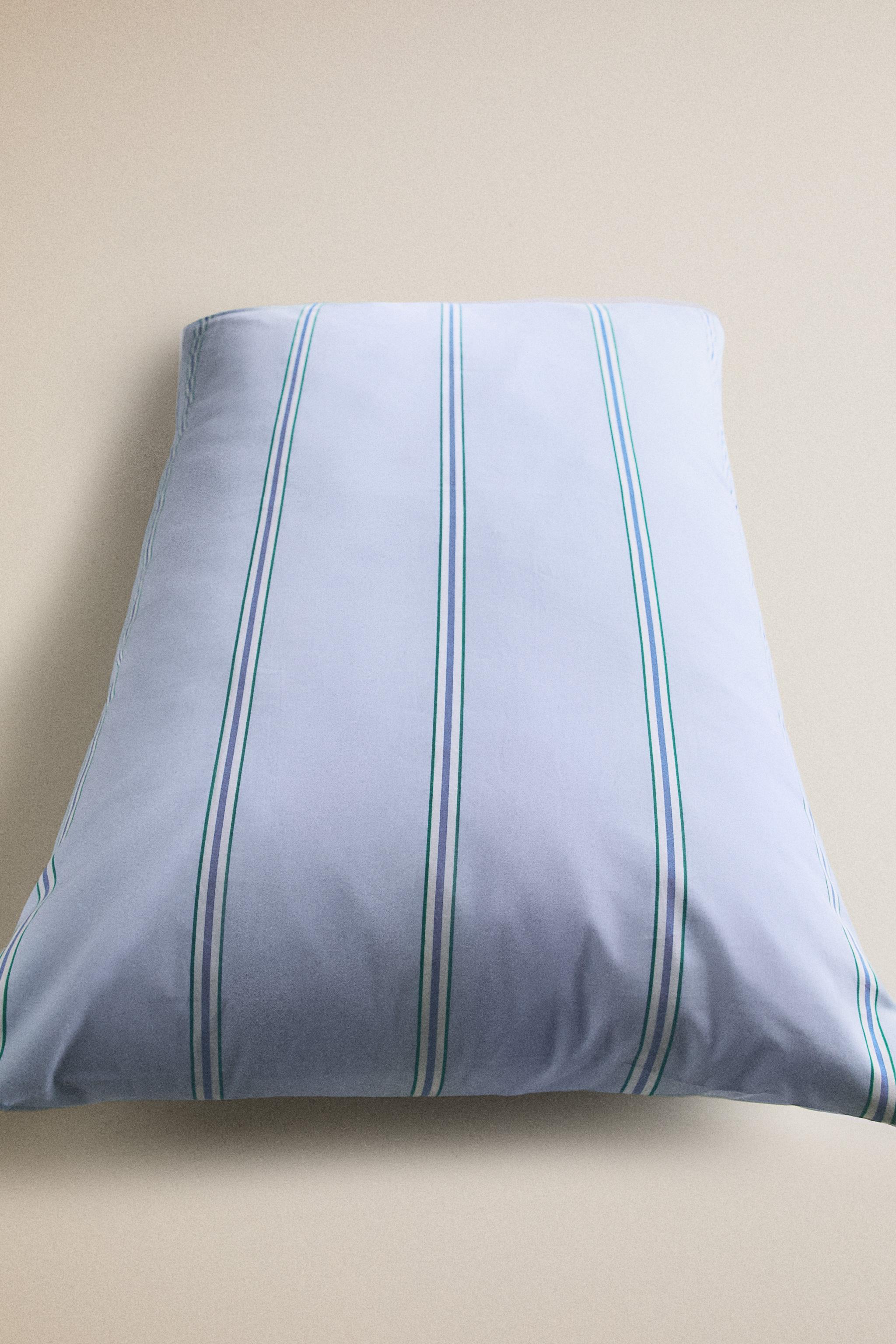 KIDS' STRIPED PILLOWCASE — Blue