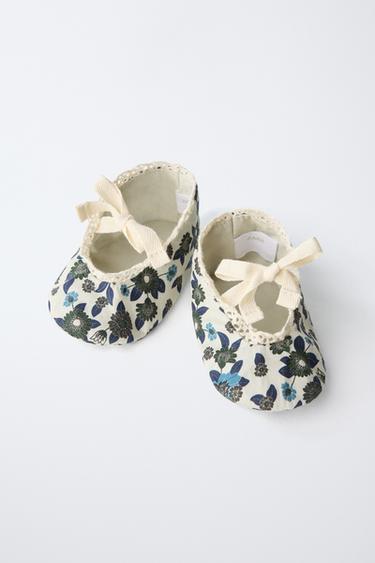 BALLERINES NŒUD FLEURS - Blanc écru de Zara - Image 2