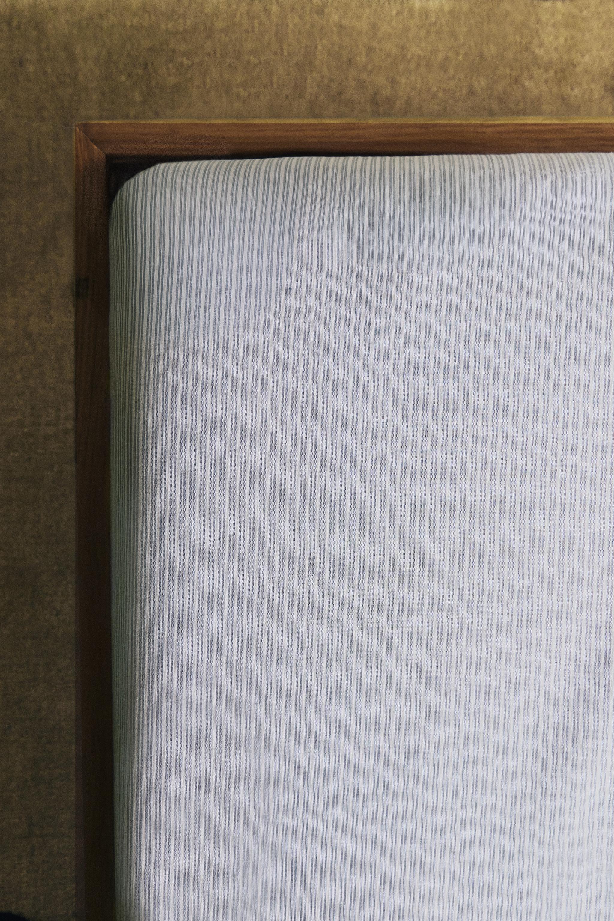 KIDS' STRIPED COTTON FITTED SHEET