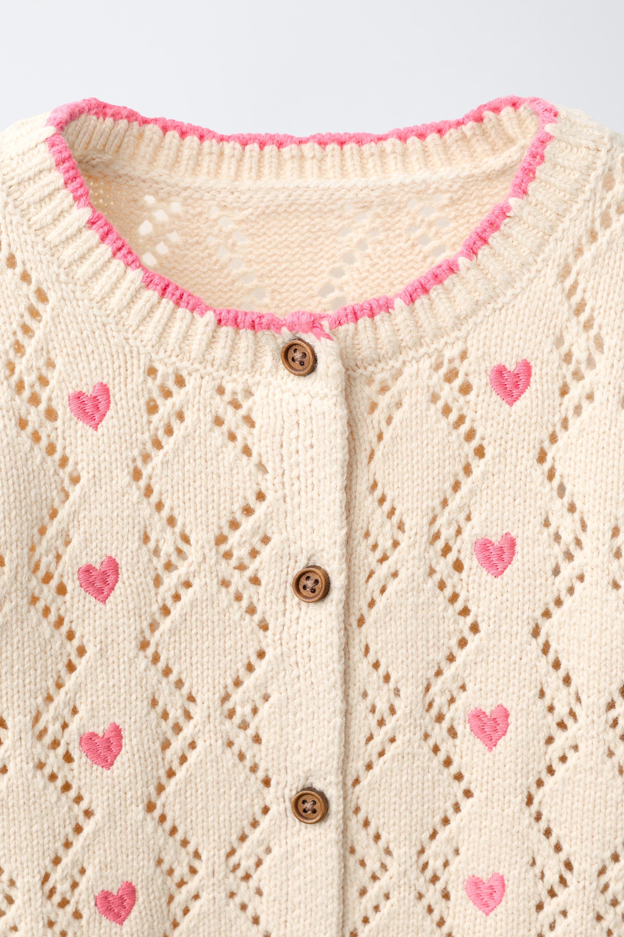 Детские кардиганы Zara OPENWORK KNIT CARDIGAN WITH EMBROIDERED HEARTS — фото 3