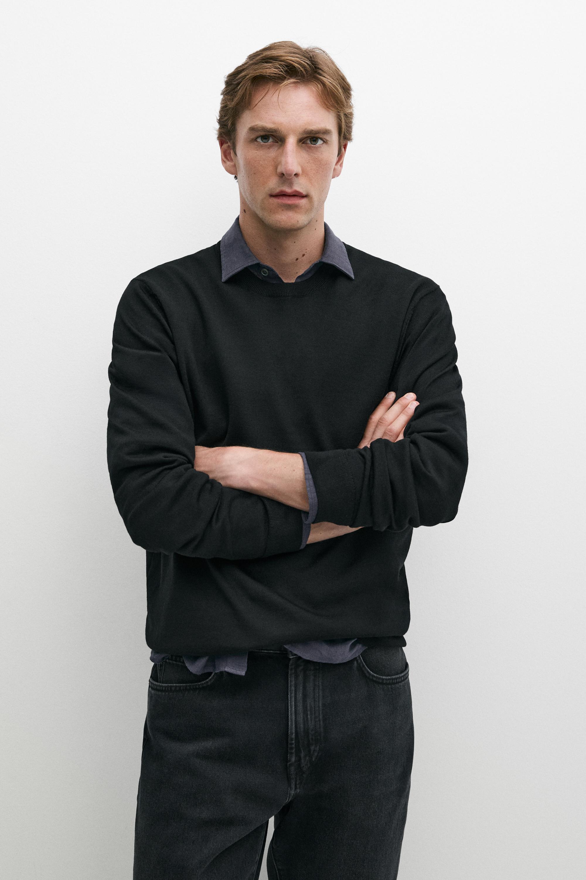 100% merino wool knit round neck sweater — Black