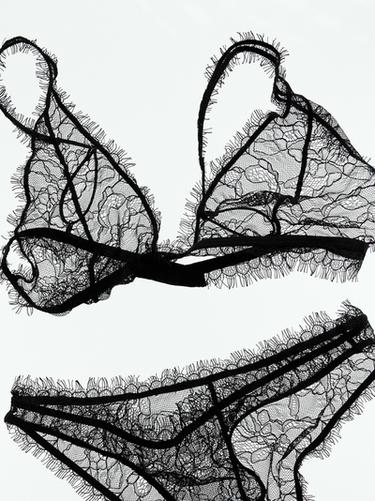 Bralette en dentelle effilochée - Noir de Zara