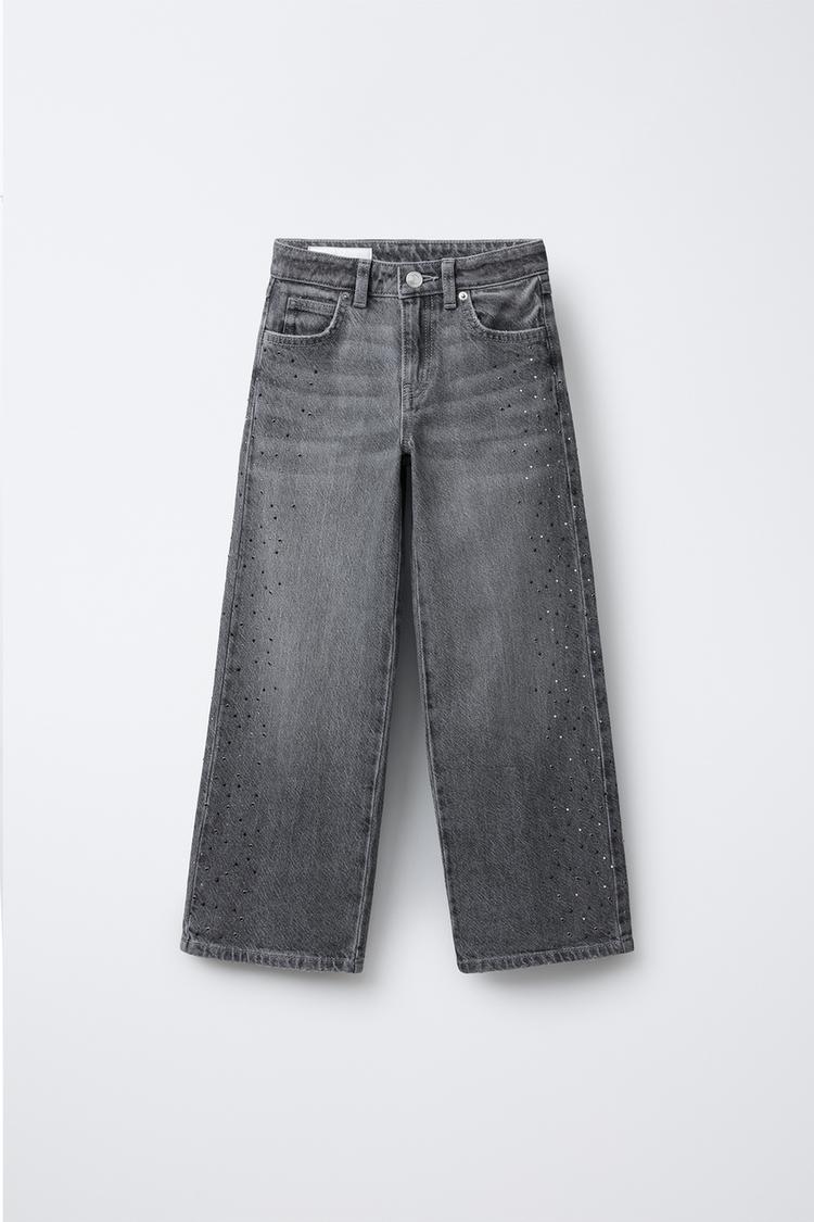 Lenka Gaborova porno onlayn Mila Lipnerning shahvoniy oyoqlari