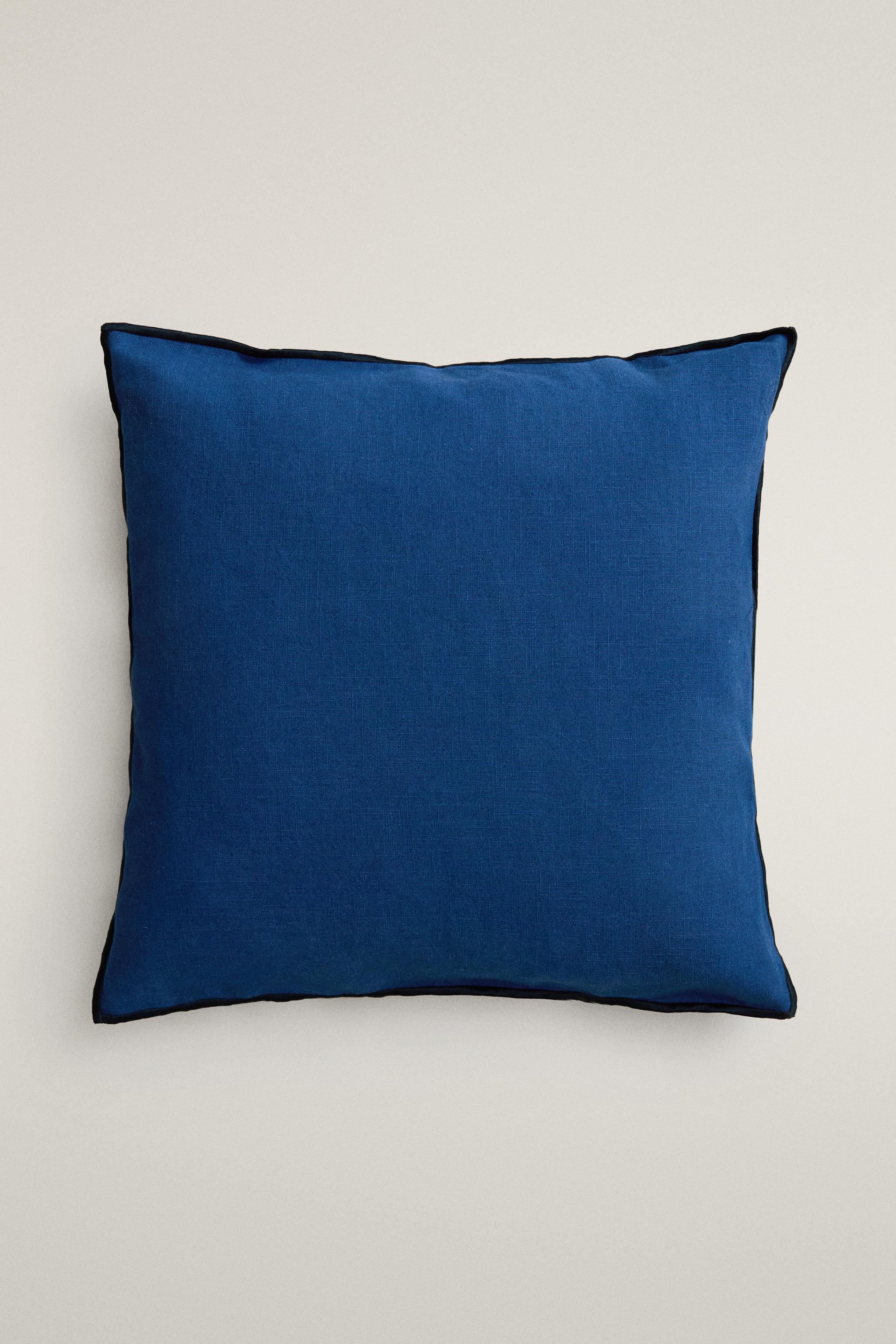 OVERLOCK THROW PILLOW COVER — Blue