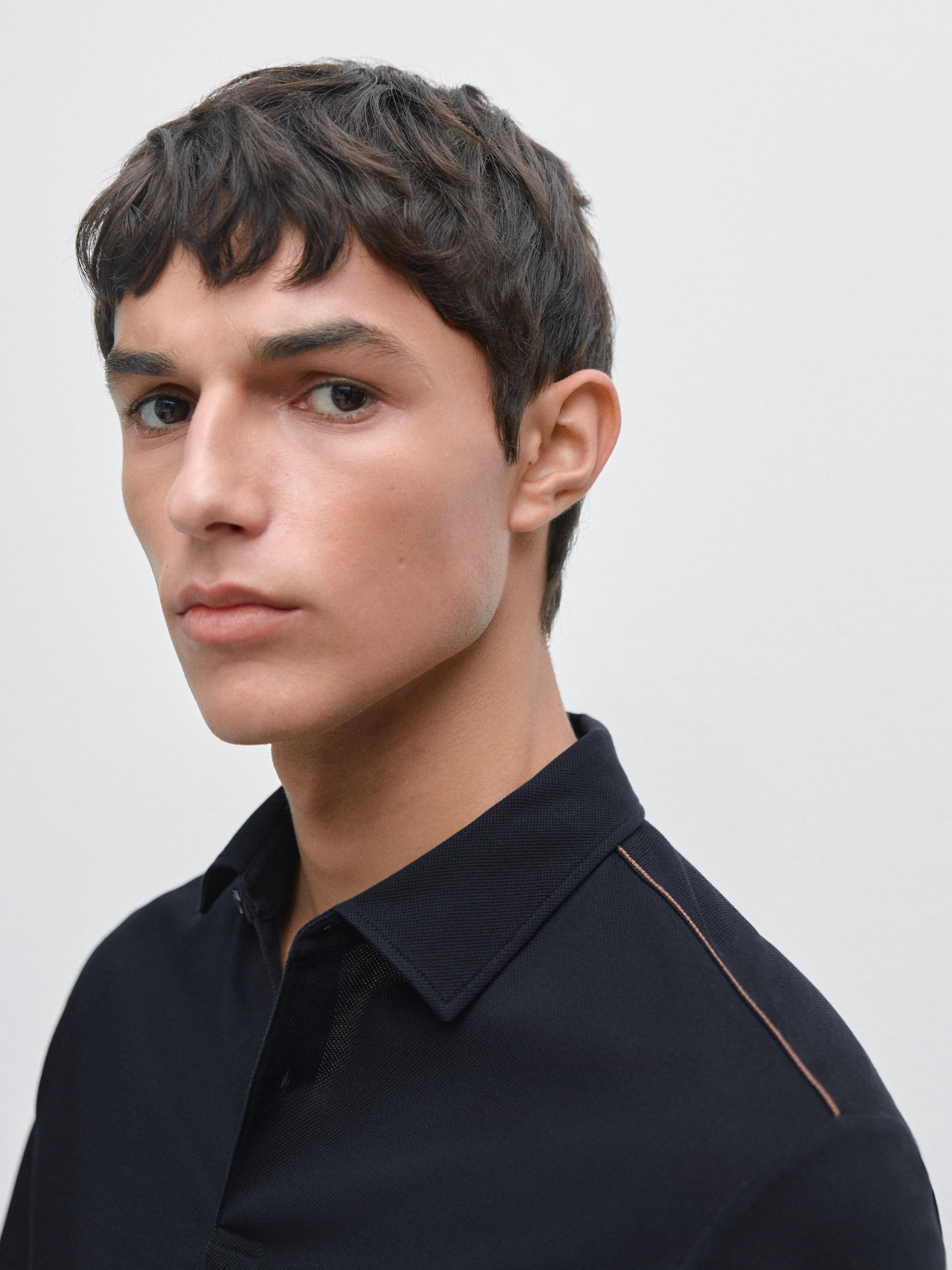 Polo à manches courtes avec couture contrastante