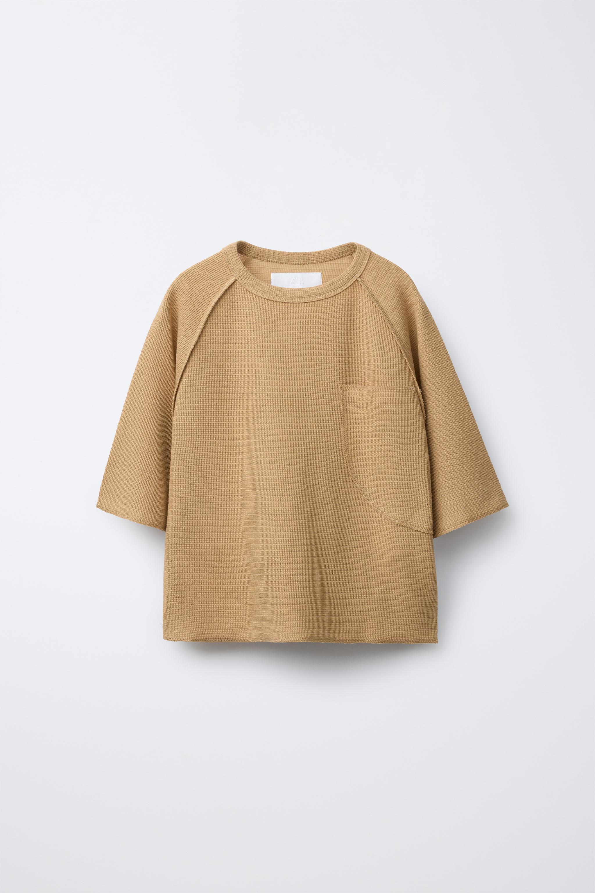 TEXTURED POCKET T-SHIRT