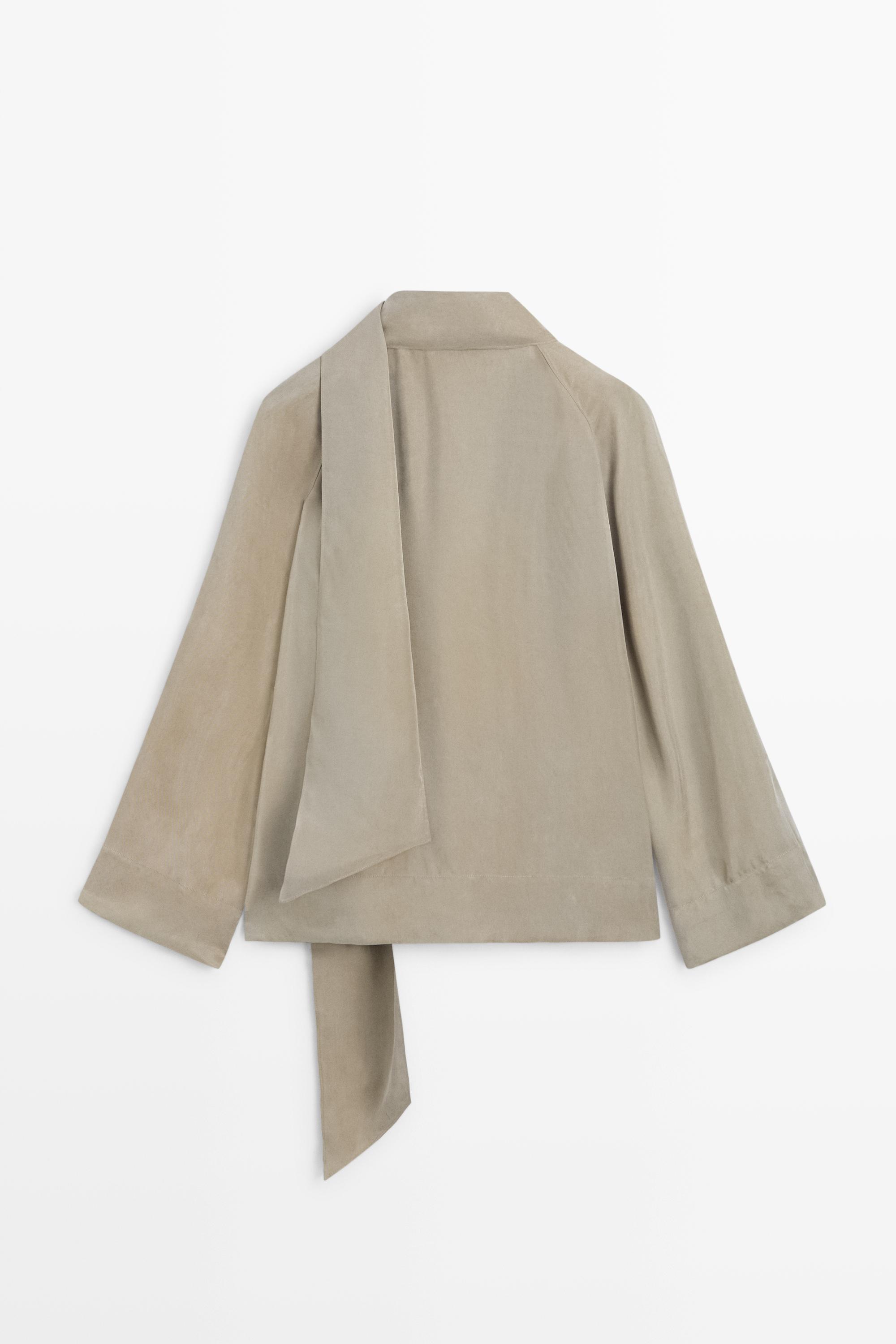 Flowing shirt with scarf detail
