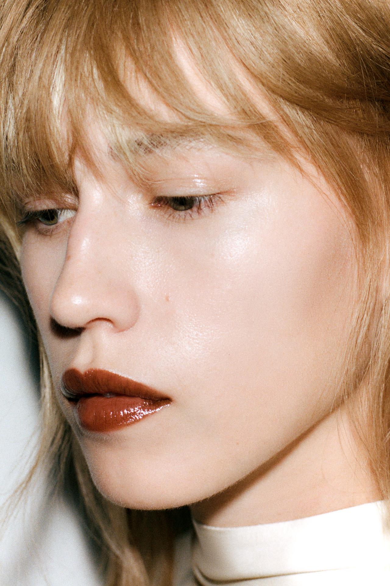 ZARA LIP OIL COCOA SUNSET — BROWN