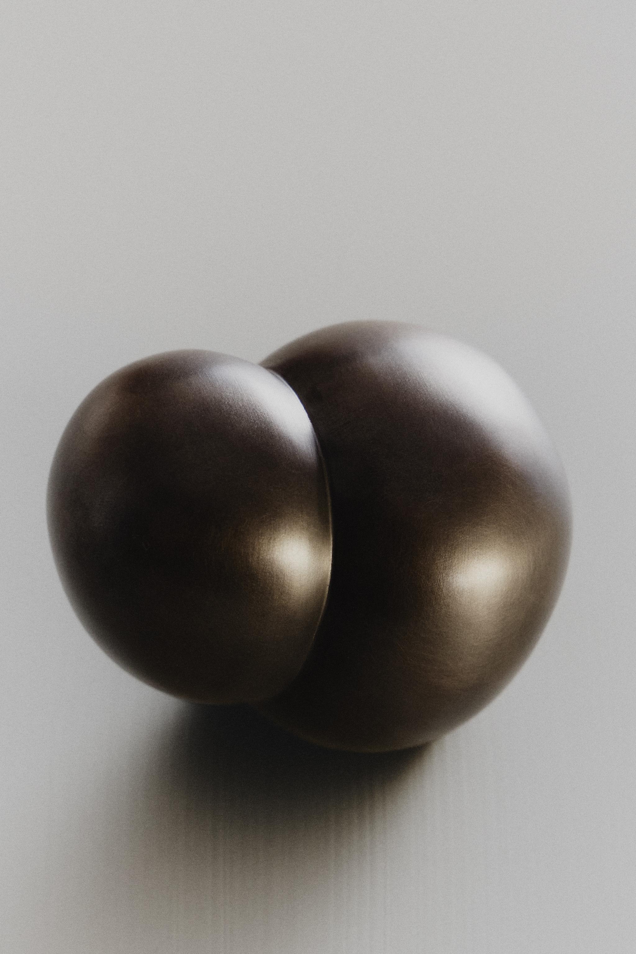 PETIT BRASS OBJECT I COLIN KING