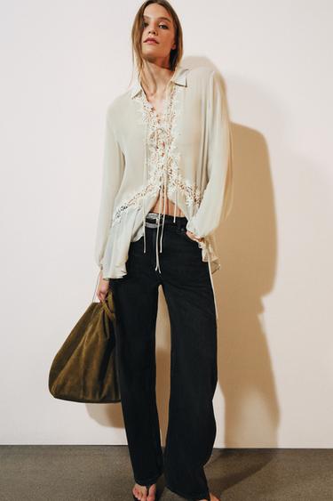 BLUSA ENCAJE BORDADOS ZW COLLECTION - Gris azul de Zara