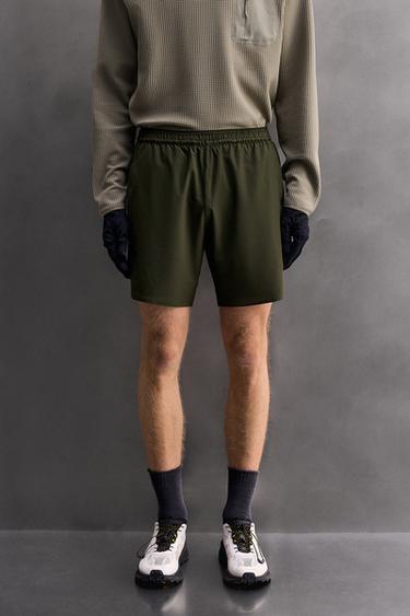 Zara TECHNICAL SHORTS - Green