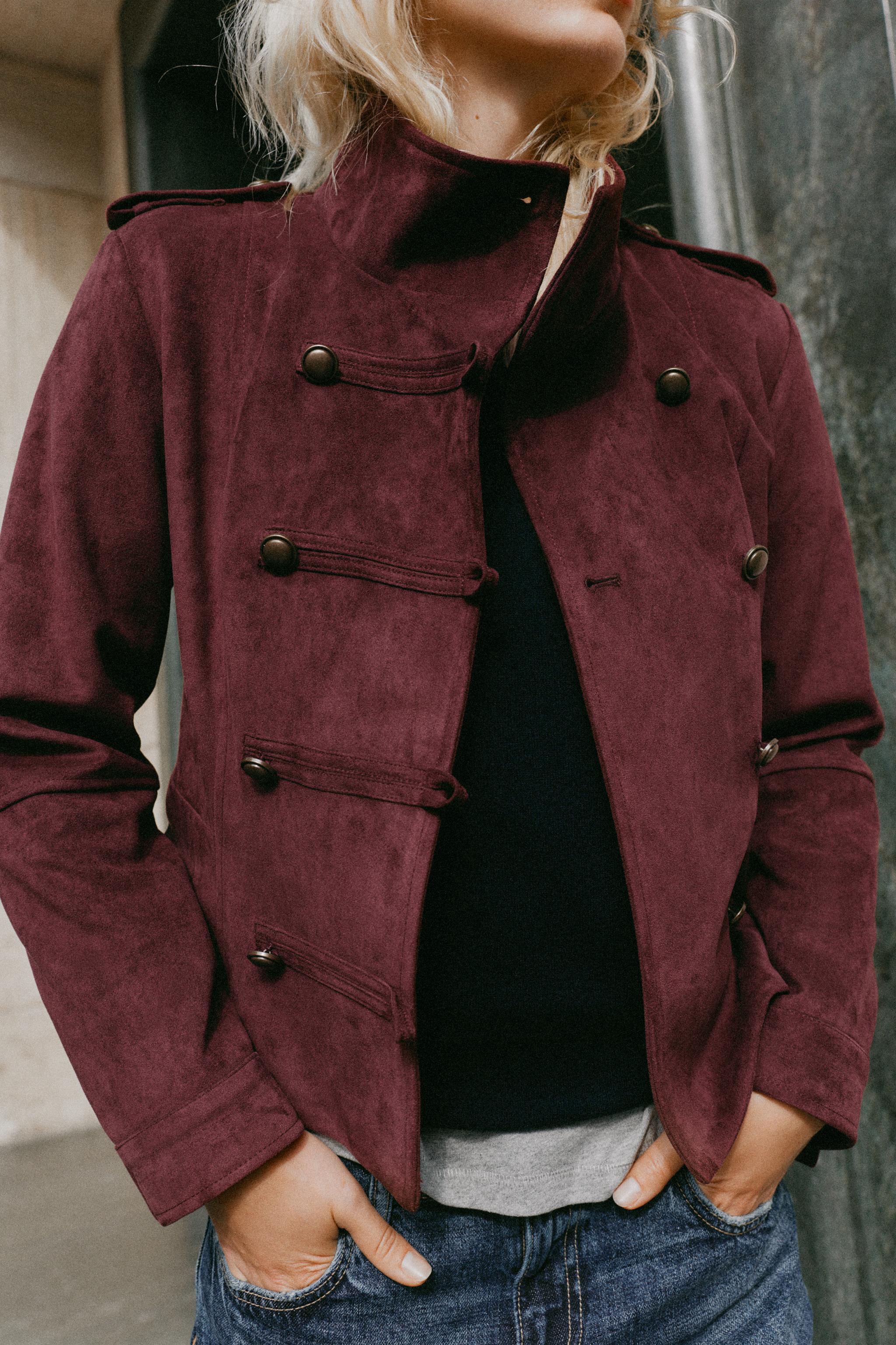BLOUSON À BRANDEBOURGS EFFET DAIM