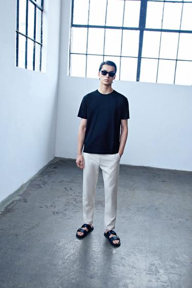 BASIC MEDIUM WEIGHT T-SHIRT /02 - Black by Zara