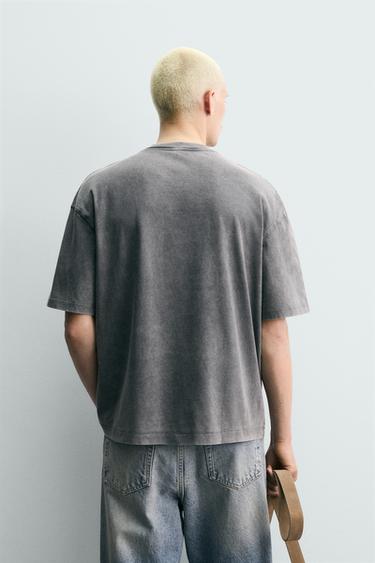 T-SHIRT LAVÉ IMPRIMÉ COMIC - Gris de Zara - Image 2