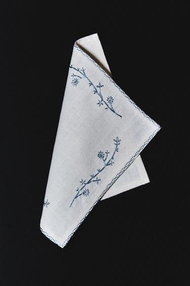 PACK SERVILLETAS BORDADO VEGETAL (PACK DE 4) - Crudo de Zara