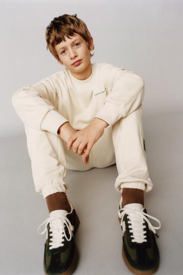 SNEAKER MIT MATERIALKOMBINATION - Khakigrün von Zara - Bild 0
