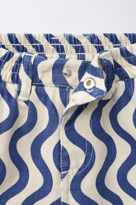 SHORT EN SERGÉ À ONDES GÉOMÉTRIQUES - Écru / Bleu de Zara - Image 2