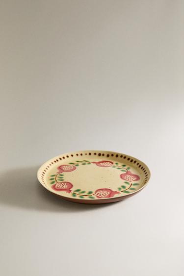 ASSIETTE À DESSERT GRENADES EN TERRE CUITE - Écru / Rouge de Zara - Image 1