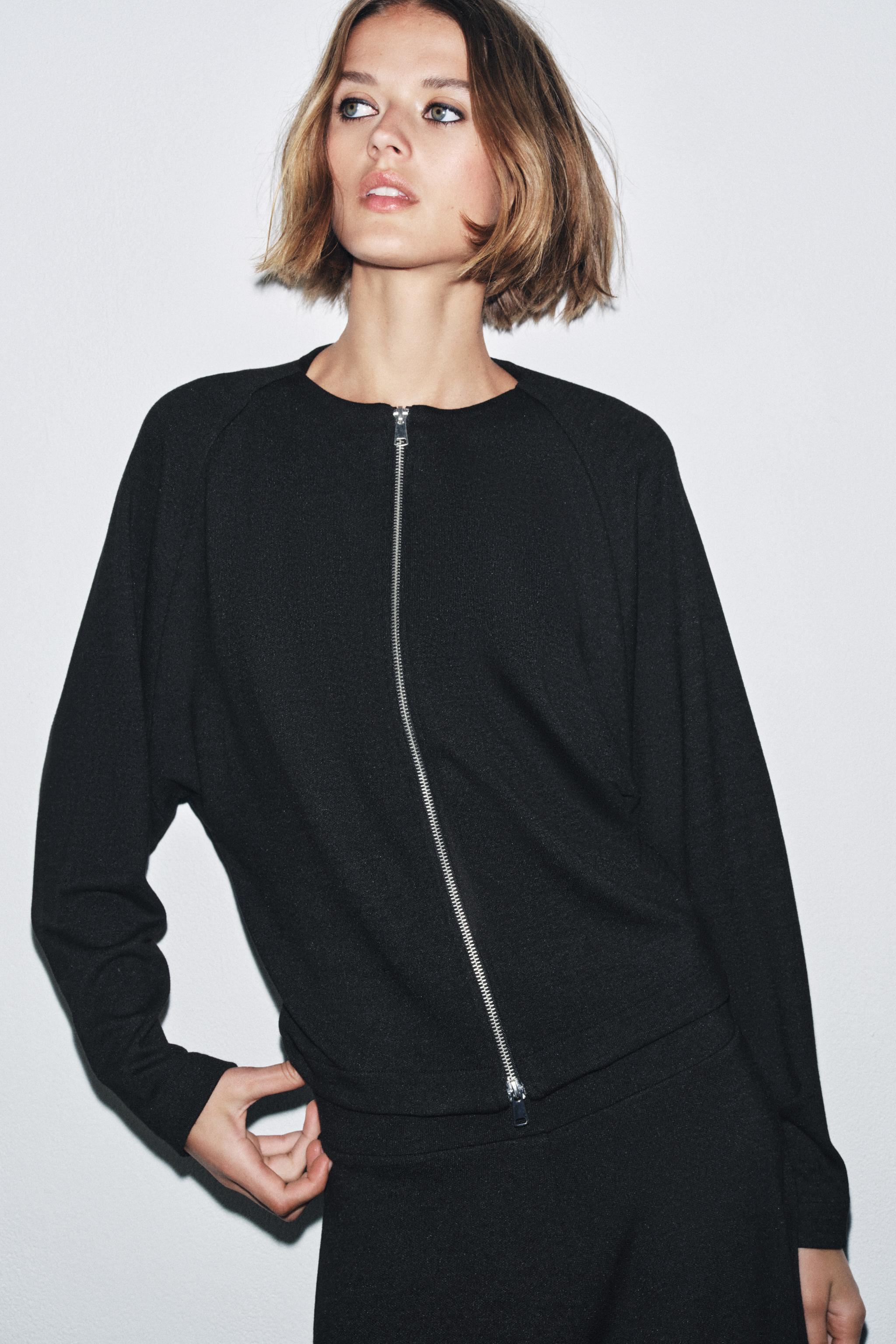 ジップアップジャケット ブラック・ダークグレー ジップアップジャケット - ダークグレー | ZARA Japan / 日本