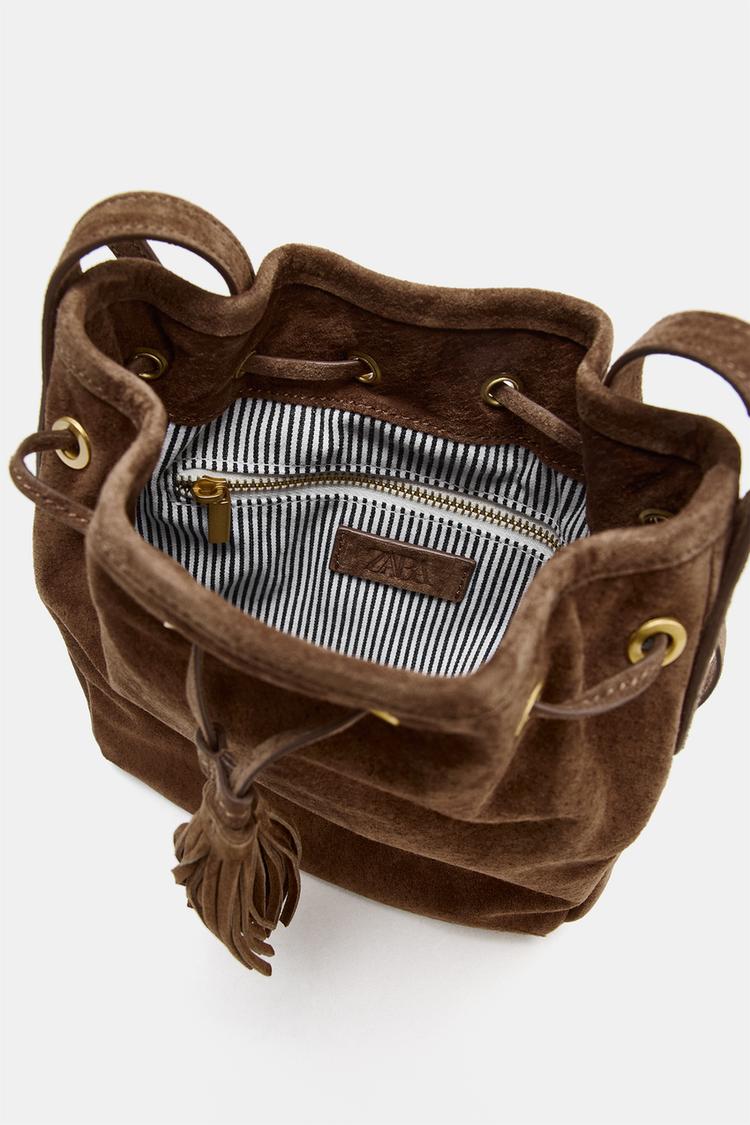 BOLSA CRUZADA MINI DE CUERO CON FRUNCES 6