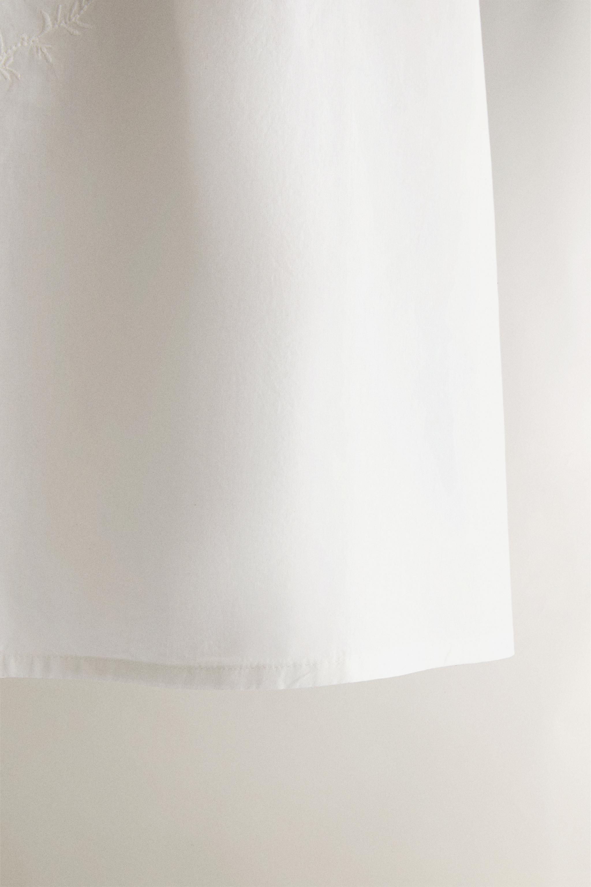 EMBROIDERED COTTON TOP