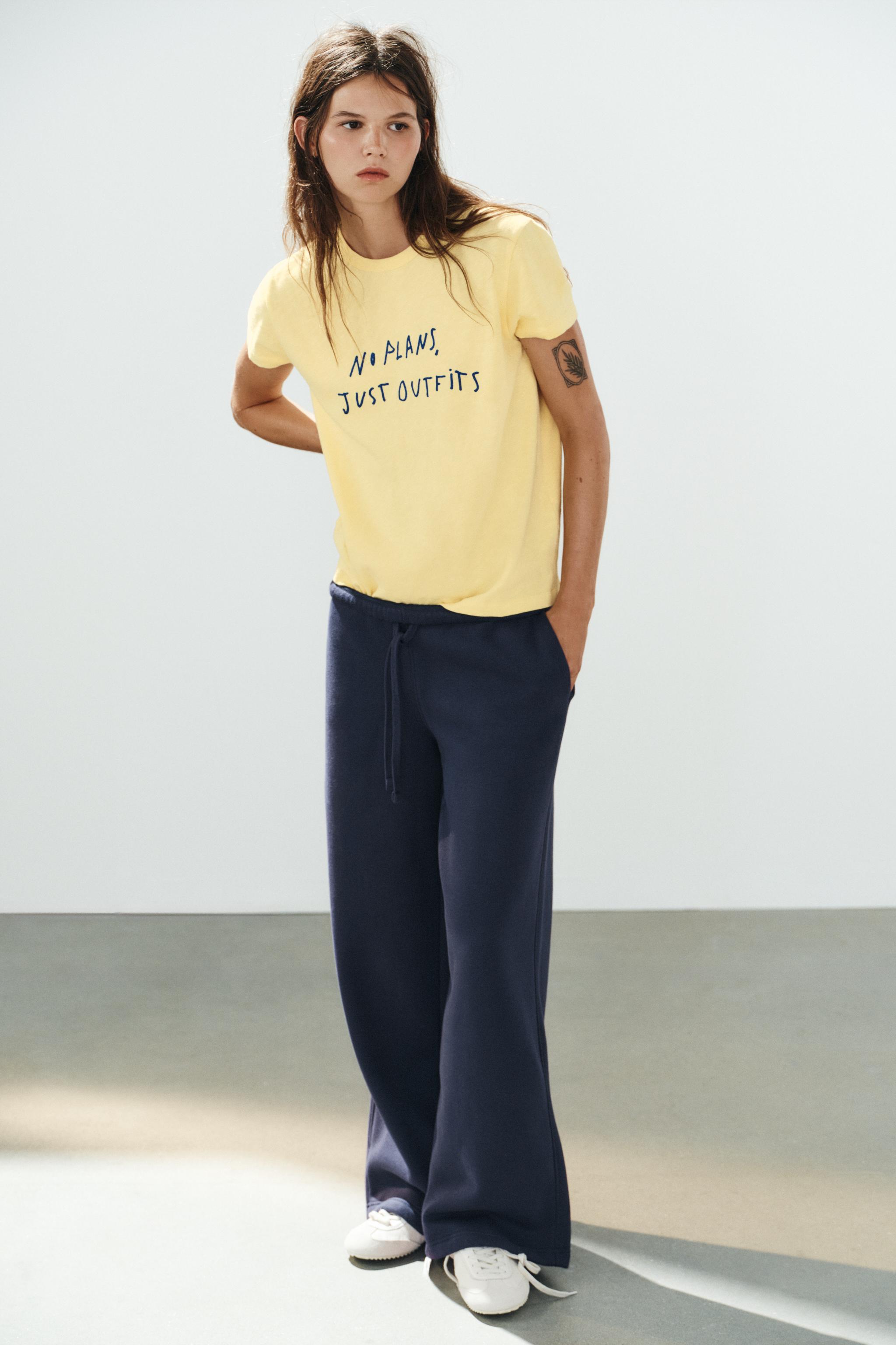 YELLOW TEXT T-SHIRT
