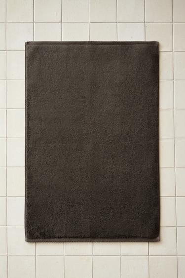 ALFOMBRA BAÑO EXTRA SUAVE - Visón oscuro de Zara