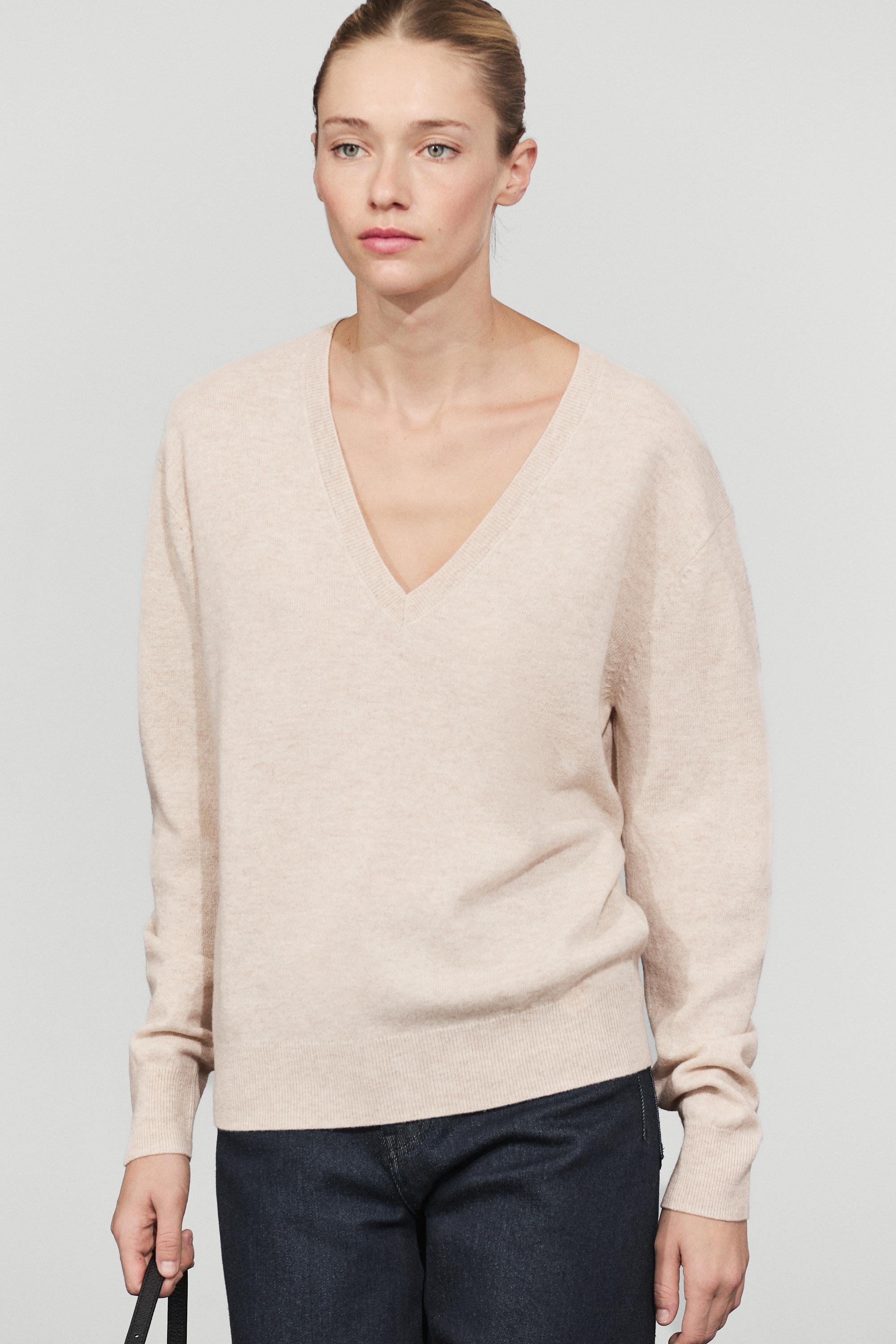 Pull à col en V maille de laine mélangée