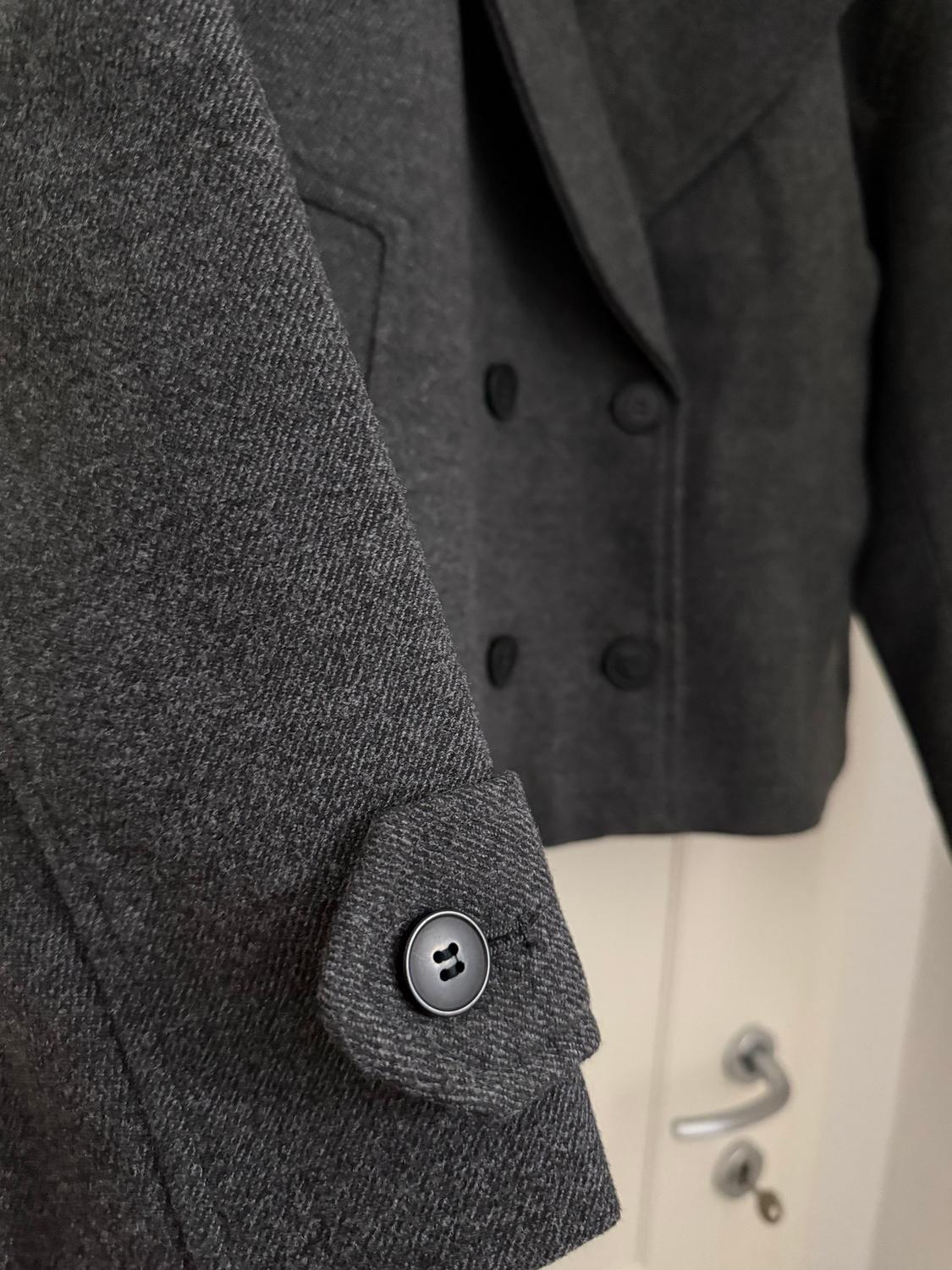 SOFT DOUBLE-BREASTED SHORT COAT - Image 3