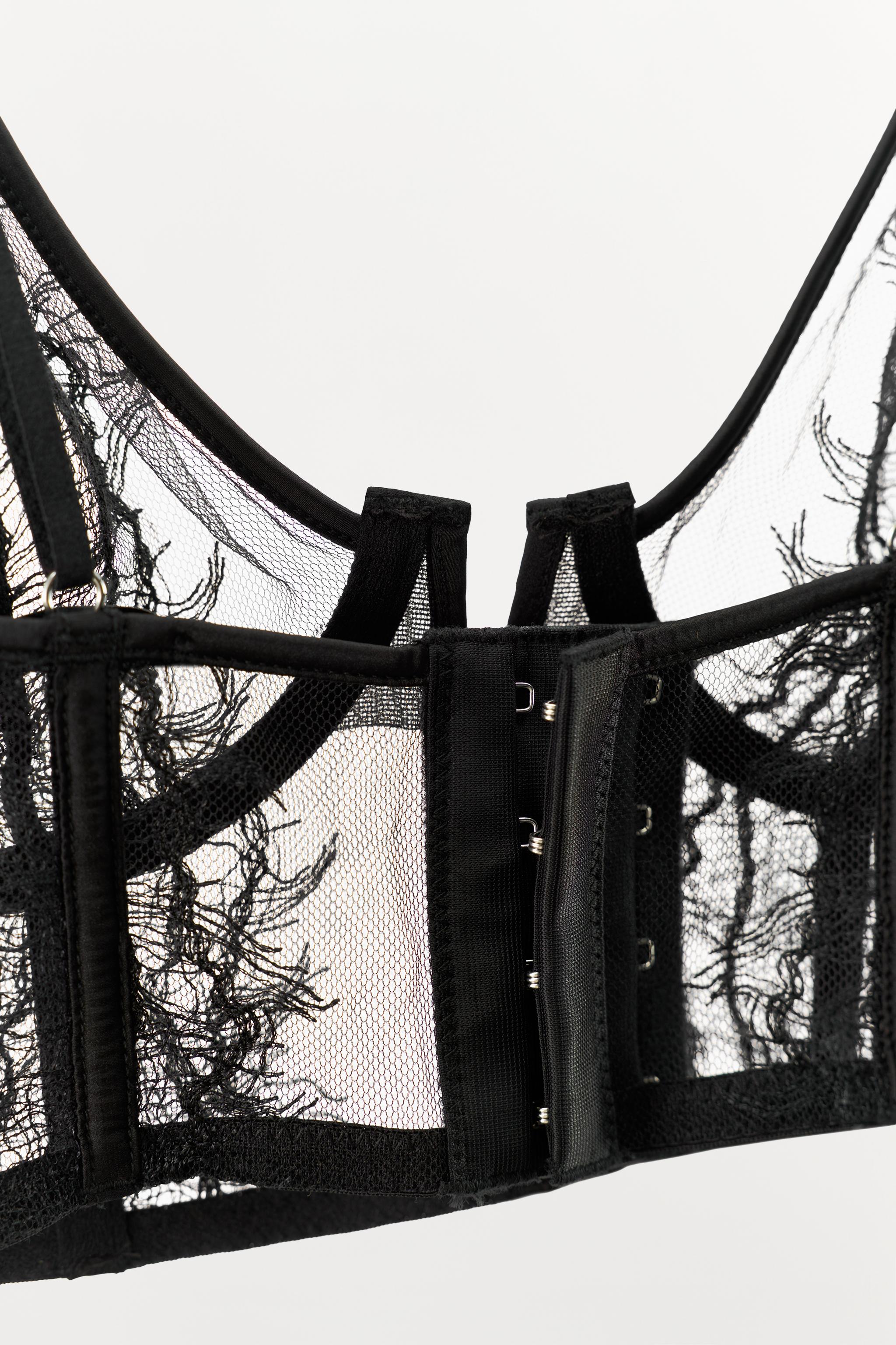 LIMITED EDITION LACE UNDERWIRE CORSET