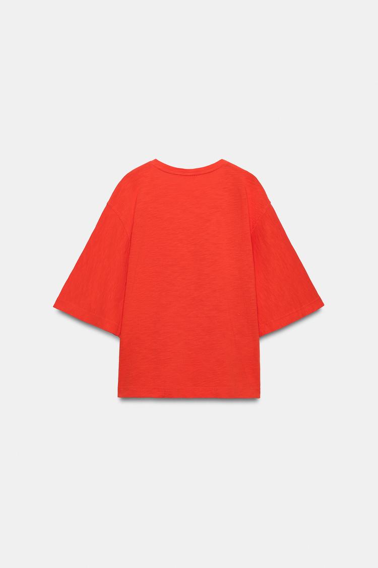 CAMISETA CON ESCOTE EN V 6